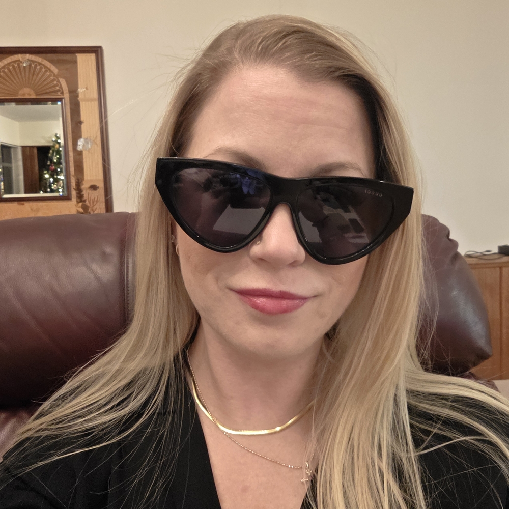 Gucci GG1333S model/004Black Cat-Eye Sunglasses - Picture 11 of 16